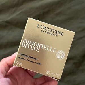 L'OCCITANE Gold Immortelle Divine Moisturizer